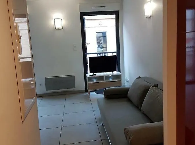 202 - Duplex Moderne - Jeanne D'arc, Daire *