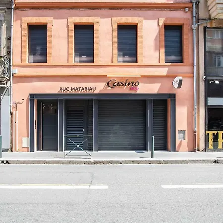 Apartment 202 - Duplex Moderne - Jeanne D'arc,