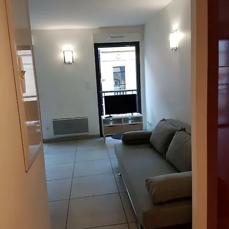 202 - Duplex Moderne - Jeanne D'arc, Apartment *