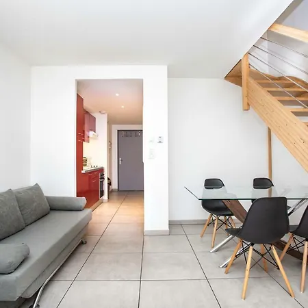 202 - Duplex Moderne - Jeanne D'arc, *