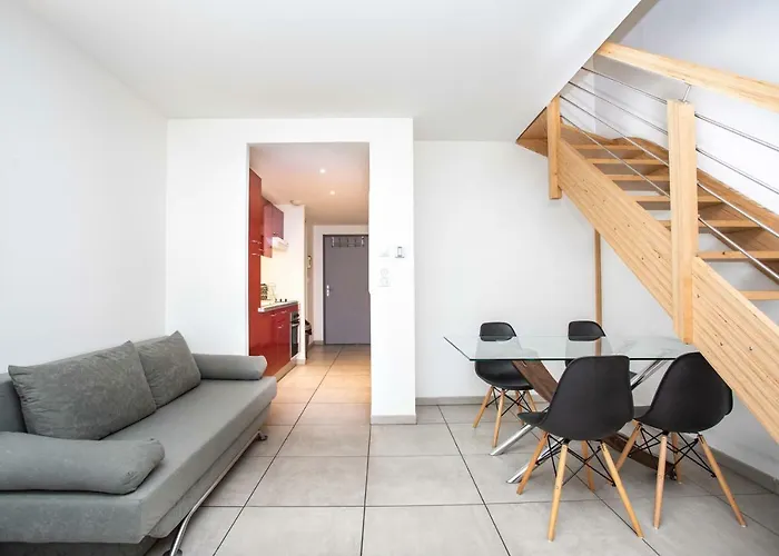 202 - Duplex Moderne - Jeanne D'arc, *